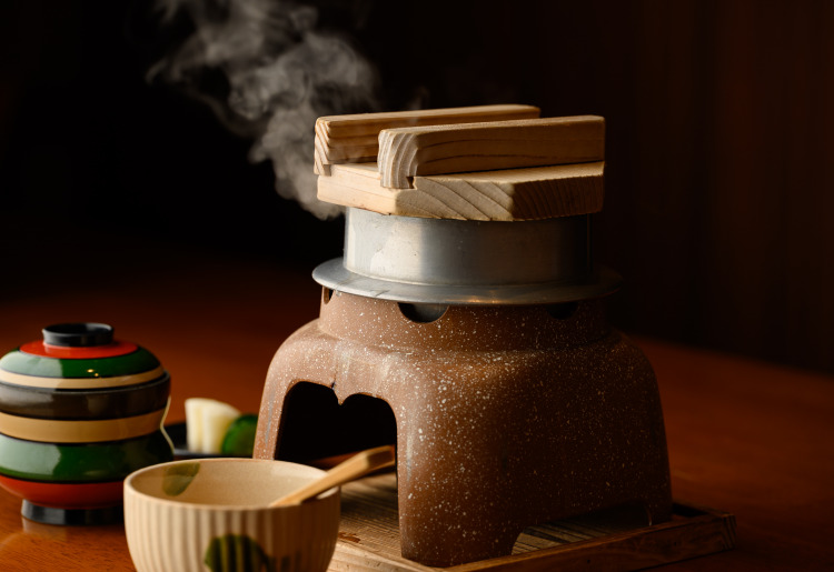 全コースに季節の炊き立て釜飯ご用意してます